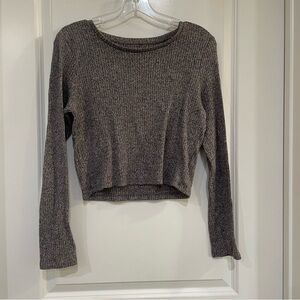 American Eagle ladies cropped light sweater gray color size Large‎